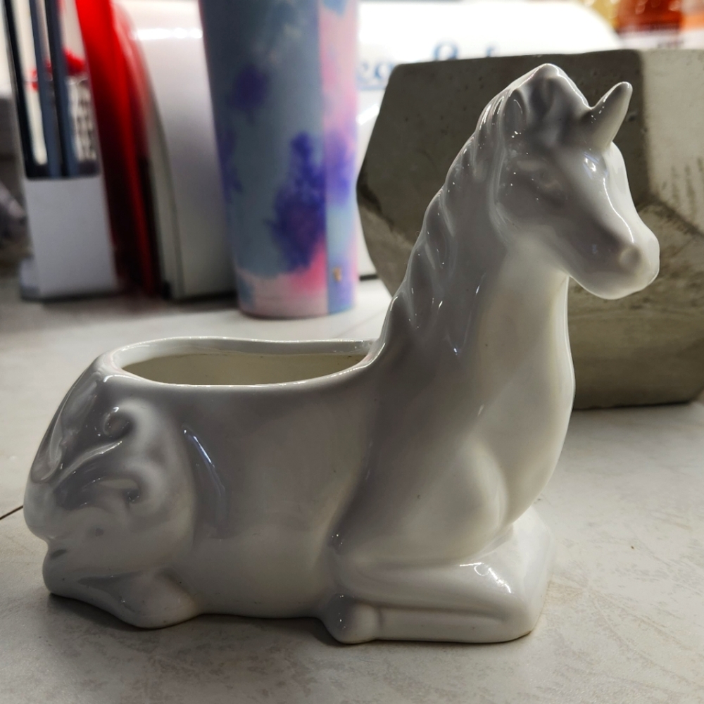 White Ceramic Unicorn 🦄